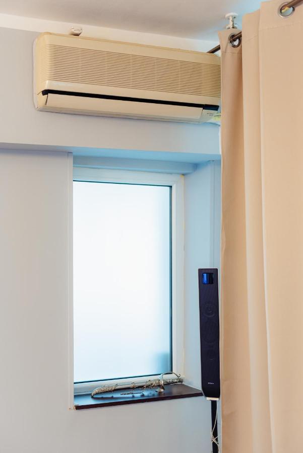 Comfy Apartment With Private Parking And Netflix Bucureşti Exterior foto