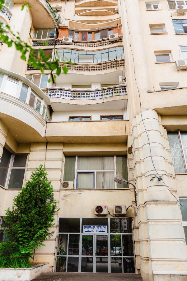 Comfy Apartment With Private Parking And Netflix Bucureşti Exterior foto