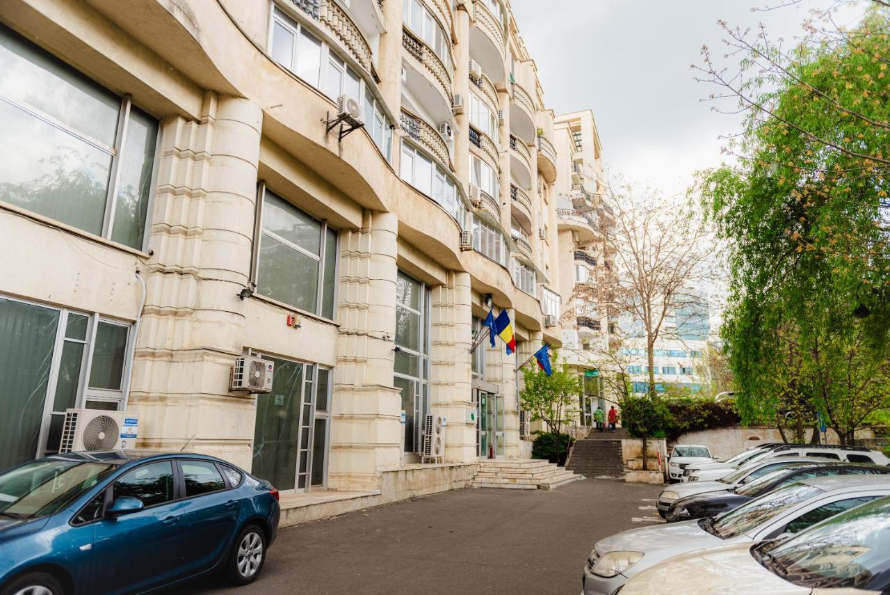 Comfy Apartment With Private Parking And Netflix Bucureşti Exterior foto