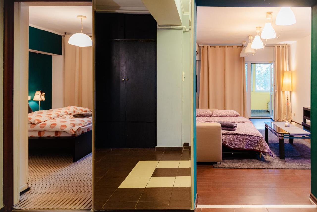Comfy Apartment With Private Parking And Netflix Bucureşti Exterior foto